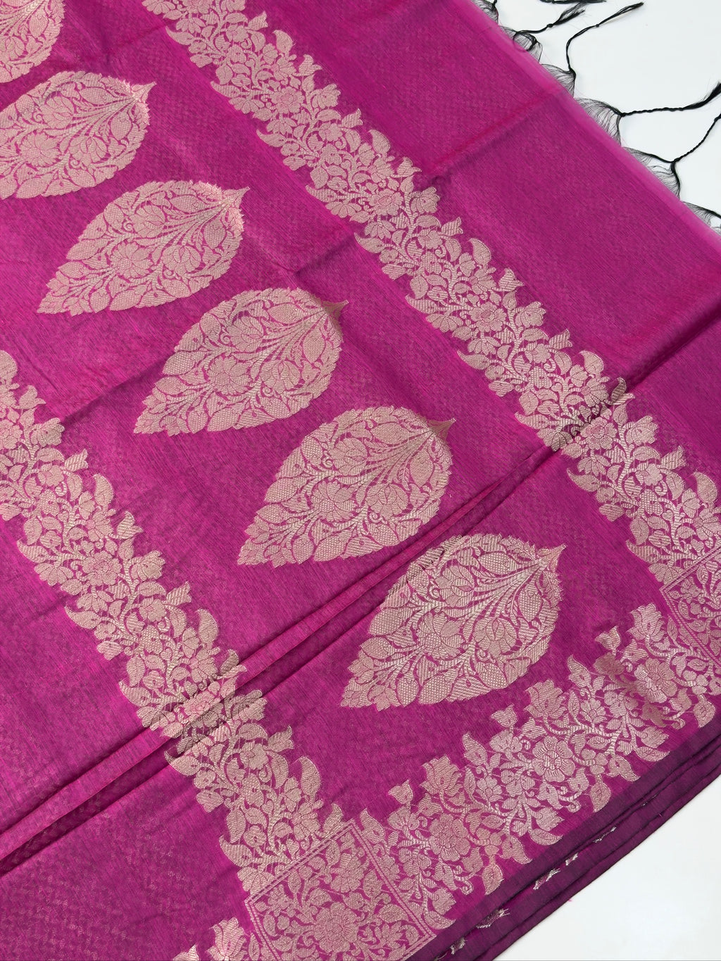 Magenta Mul Cotton Banarasi Saree with Floral Zari Motifs