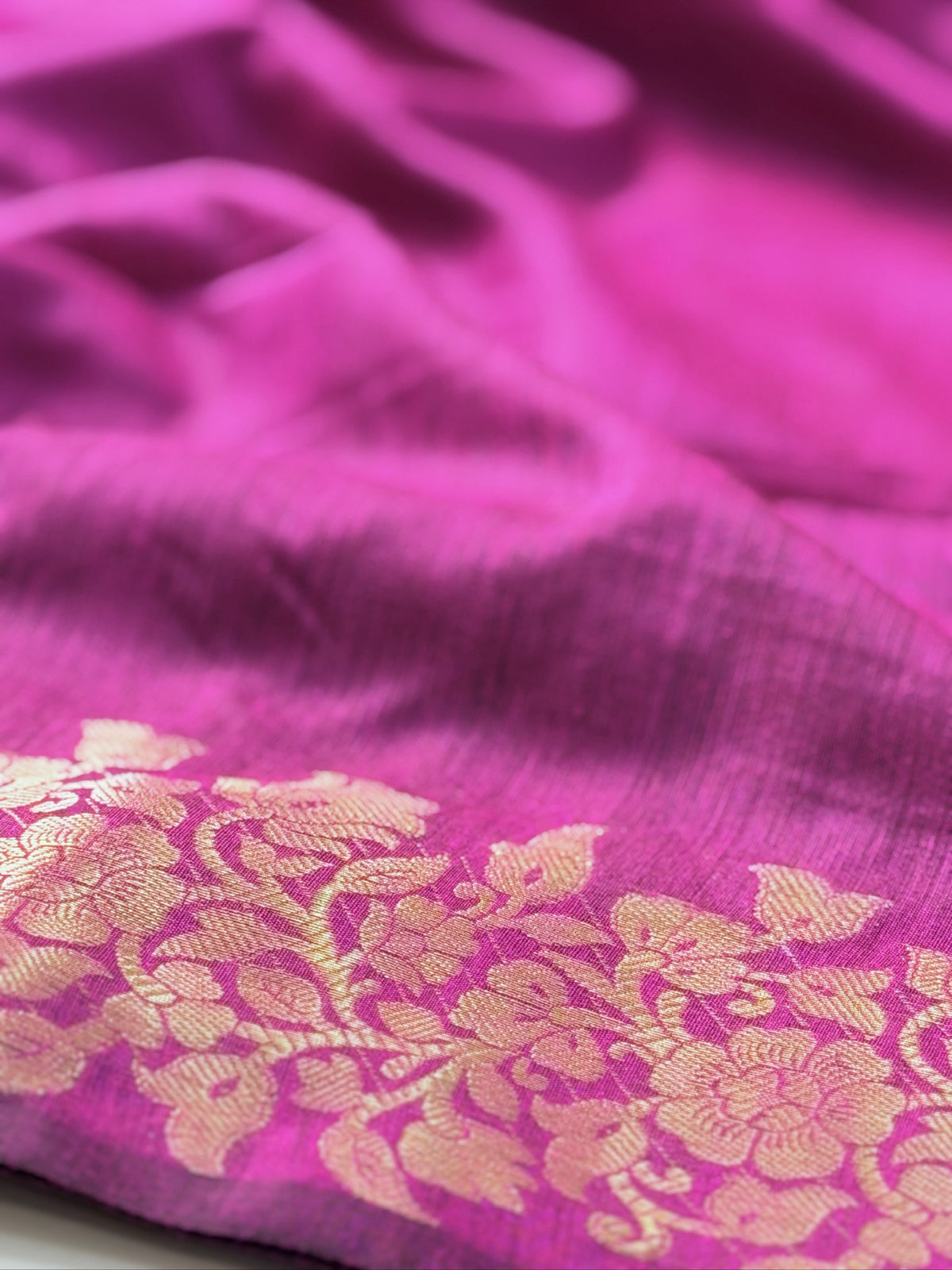 Magenta Mul Cotton Banarasi Saree with Floral Zari Motifs
