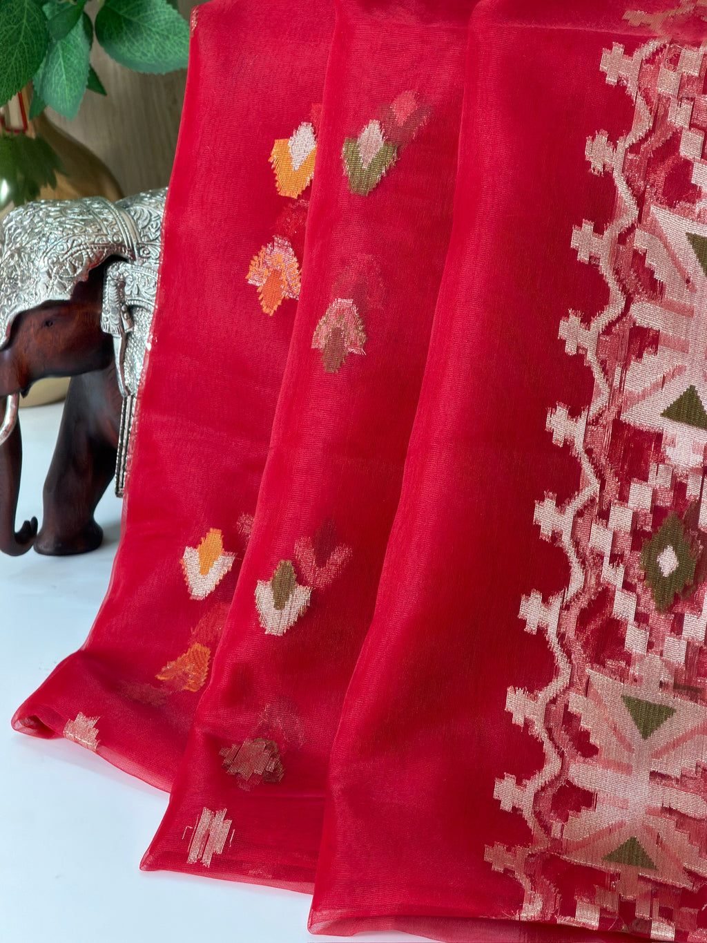 Ruby Red Organza Jamdani Meenkari Saree with Geometric Border Colour: Ruby Red